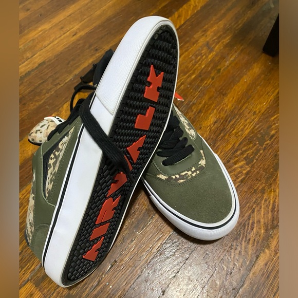 Airwalk Little & Big Boys Lace-Up Huntington Sneakers - Picture 2 of 3